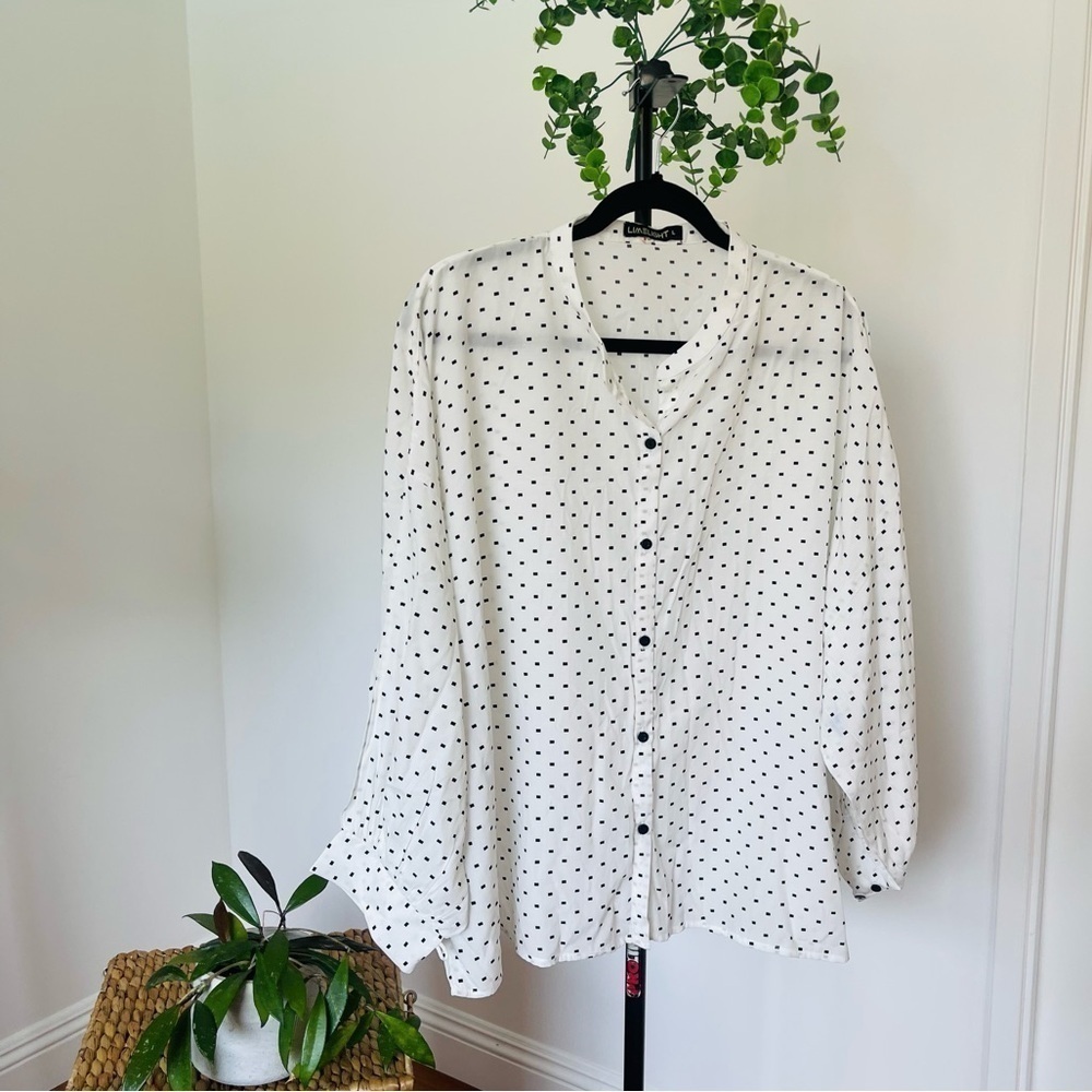 Limelight black and white blouse